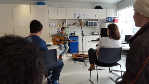 Toronto musician visits YMCA Academy music class