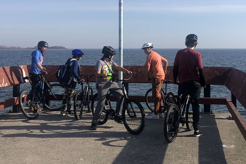 Middle School students visit the Toronto Island