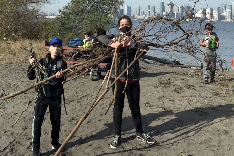 Middle School students visit the Toronto Island
